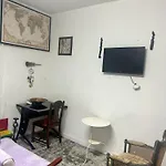 Center City Flat~ Studio Living In South Philly